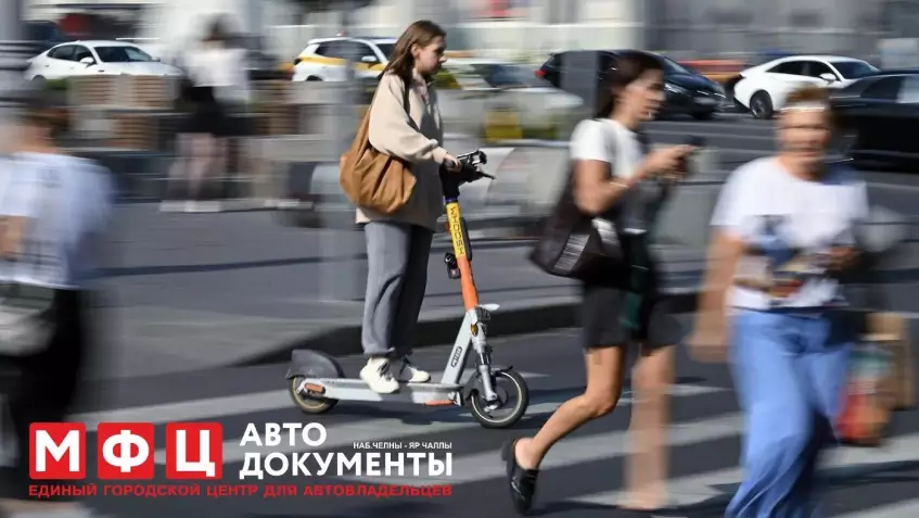 Электросамокатчикам могут запретить ездить по тротуарам