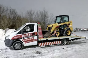 В службе эвакуации МФЦ Автодокументы можно заказать оперативную и не дорогую перевозку лёгкой спецтехники!