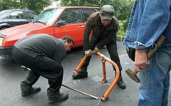 Штраф за «захват» парковочного места во дворе